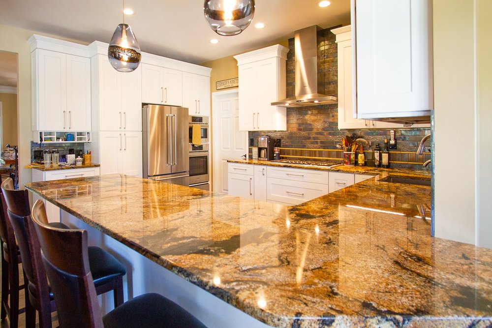 transitional-earth-tone-kitchen